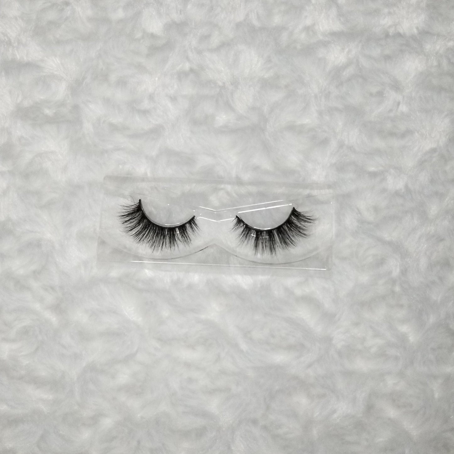 Belize is a 14-18mm mink lash